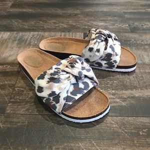 Aerie leopard slide sandal-size 7